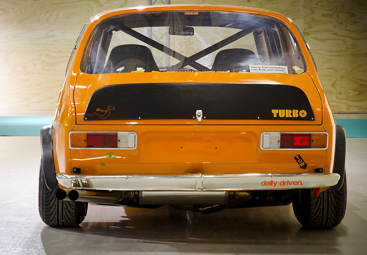Porsche 911 Saab 900 1