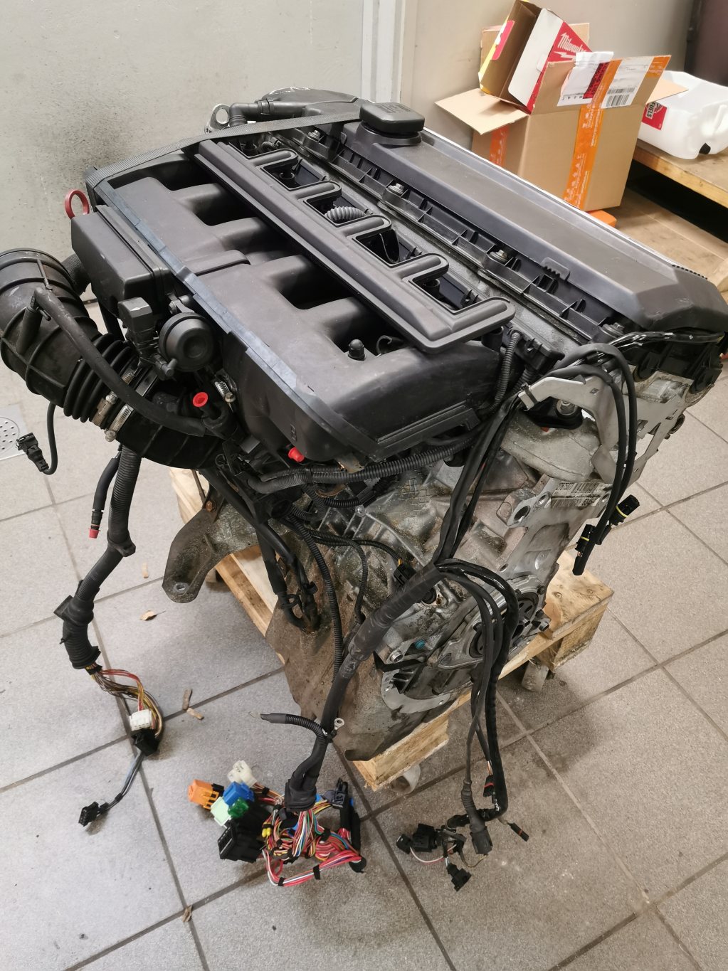 rejsa.nu :: SÄLJES: BMW motor M54B30. SÅLD